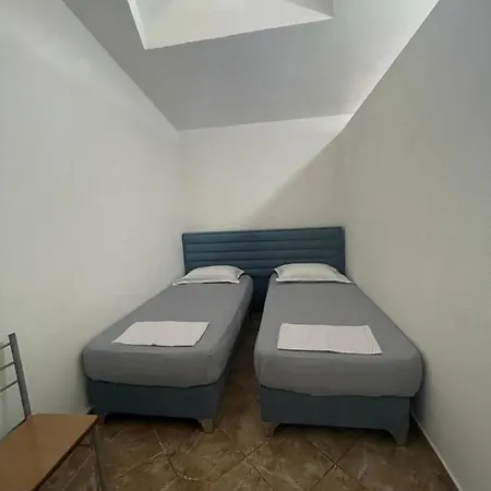 Apartment Jazoj Family Orikum